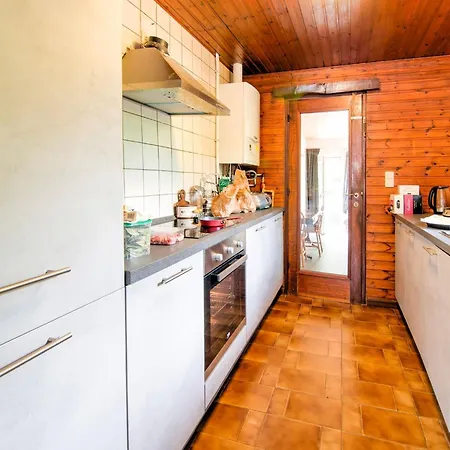 Chalet Halfway Between Near Nature Park Jalhay