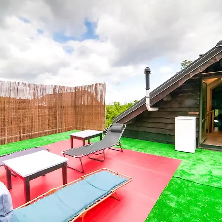 Halfway Between Near Nature Park Jalhay