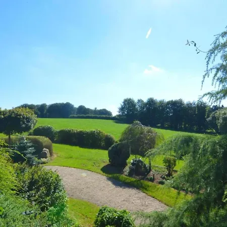 Chalet Halfway Between Near Nature Park Jalhay